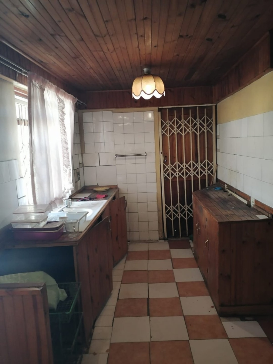 2 Bedroom Property for Sale in Mxolisi Phetani Western Cape